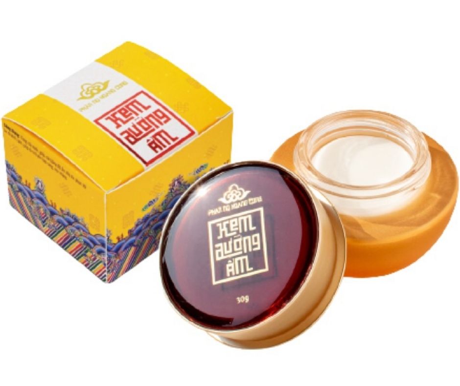 kem dưỡng ẩm Phấn Nụ Hoàng Cung giúp cấp ẩm và làm mịn da